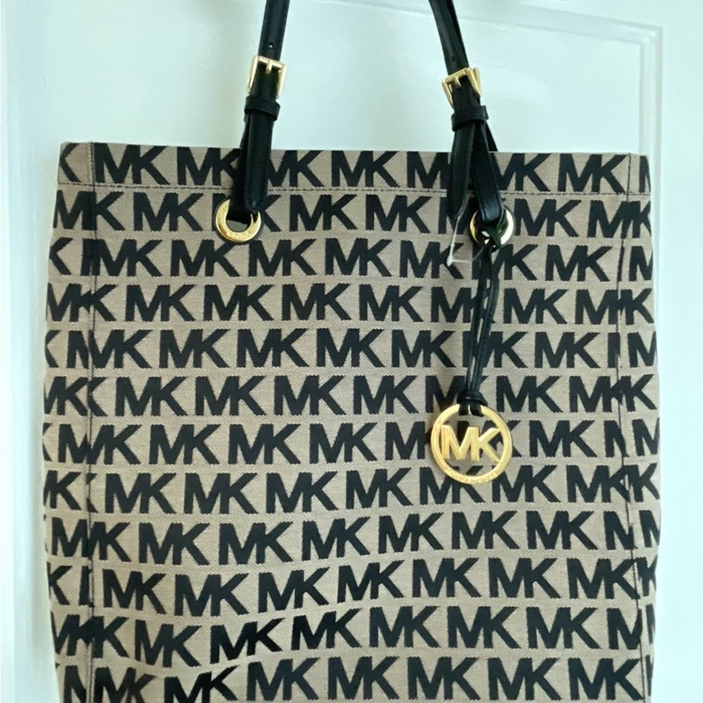 Michael Kors Jet Set North South Monogram Tote NWT